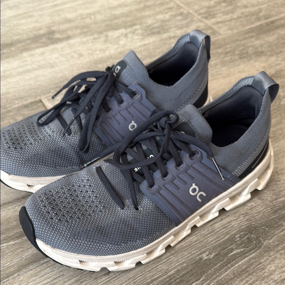 On Running Women Navy Running Shoes